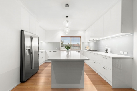 Aspendale Gardens- This kitchen was completely redisgned with an addition of a walk in pantry to utilsing the space fully. Its now a great kitchen to entertain in.